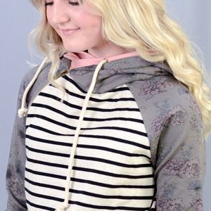 Ampersand doublehood sweatshirt- Blossom babe. Grey and pink. Size Large